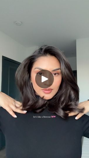 115K views · 20K reactions | Using a curling iron & hair rollers to fake a blowout>> #stylemyhairwithme #shorthair #shorthairstyle #blowout #healthyhair #styletips #hairvolume | Paola Matute | Hombres G · Te quiero (2002) Fake Blowout Straightener, Fake Blowout, Using A Curling Iron, A Blowout, Iron Hair, Hair Iron, Blow Out, Hair Rollers, Volume Hair