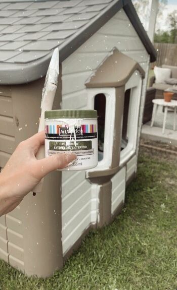 I snagged this playhouse on marketplace for $20. Even though it was extremely dirty, covered in spider webs/nests, and bee hives, my daughter was already in love with it. She had no idea what was about to happen. I started by cleaning the house. The easiest and quickest way to do this was with the pressure washer. Once it was cleaned up, I put it together to see what pieces were missing and what pieces I'd need to order or replace. (I ended up needing to buy the skylight for… Redoing Plastic Playhouse, How To Paint A Plastic Playhouse, Toddler Playhouse Makeover, Cape Cottage Playhouse Makeover, Painting Plastic Playhouse, Diy Backyard Playground Ideas, Playhouse Upgrade, Playhouse Redo, Play House Diy