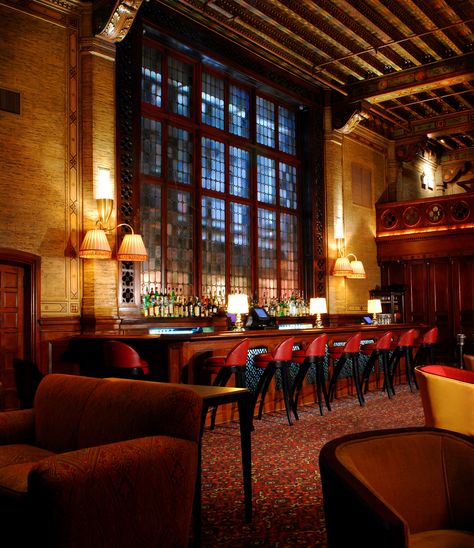 The Campbell Apartment - Photo: Courtesy of the Campbell Apartment, Grand Central Terminal, NYC - Most Stylish Bars in New York City Photos | Architectural Digest New York City Bars, Apartment Bar, New York Bar, New York City Photos, Nyc Bars, Classic Bar, Grand Central Terminal, Grand Central Station, Grand Central