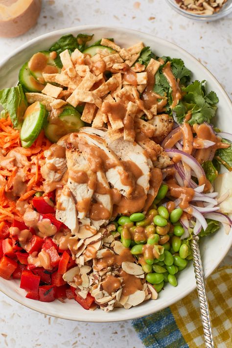 Thai Chicken Salad Panera Thai Chicken Salad, Crunchy Salad Toppings, Chicken Recipes Dairy Free, Spicy Peanut Dressing, Taco Salad Dressing, Chicken Salad Dressing, Main Salad, Thai Chicken Salad, Thai Peanut Chicken