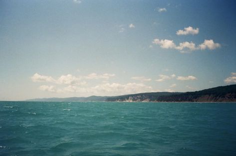 sea / adventures / 35 mm film / kodak / kodak Ultra Max 400 / film / film photography/ #filmphotography #kodak #seaonfilm #seaon35mm #35mm Sea Film Photography, Kodak Ultra Max 400, Kodak 35mm Film, Notebook Wallpaper, Sunny Aesthetic, Camera Ideas, 35 Mm Film, Kodak Pixpro, 35mm Film Photography