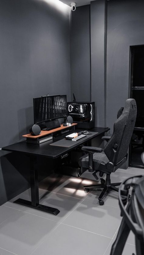 Kevin De La Cerna | Top 5 Websites that Feels Illegal to Know as a Video Editor!🤯 Follow @kevincharlesdc for more tips!😉🖤 . . . . . #premierepro… | Instagram Small Room Setup, Games Room Inspiration, Desktop Setup, Computer Room, Architecture Design Concept, Gaming Room Setup, Bedroom Bed Design, Standing Desks, Small Home Office