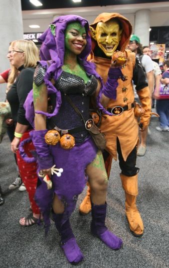 Cosplay Hobgoblin & Green Goblin Female Green Goblin, Goblin Cosplay, Green Goblin Costume, Female Spiderman, Do It Yourself Costumes, Book Cosplay, Japan Film, Film Cartoon, Black Cosplayers