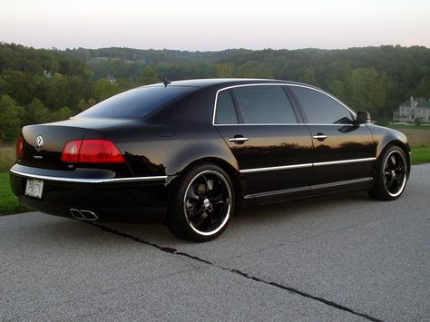 Vw Phaeton, Volkswagen Phaeton, Luxury Car Brands, Maserati Quattroporte, Bmw 7 Series, Vw Cars, Audi A8, Porsche Panamera, Digital Trends