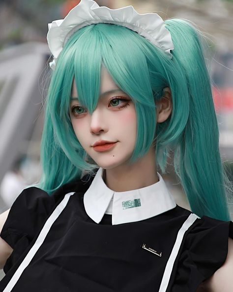 Foto Cewek Hijab Aesthetic, Vocaloid Cosplay, Anime Cosplay Makeup, Girls Hijab, Miku Cosplay, Cosplay Cute, Hijab Aesthetic, Cute Cosplay, Cosplay Makeup