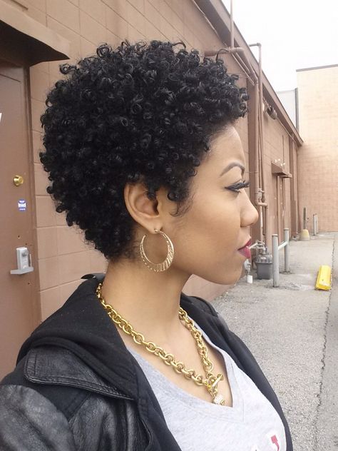 Short Natural Haircuts, Short Natural Curly Hair, Natural Hair Inspiration, American Woman, Short Natural Hair Styles, Black Natural Hairstyles, Short Curly Hair, Curly Hairstyles, Natural Curls