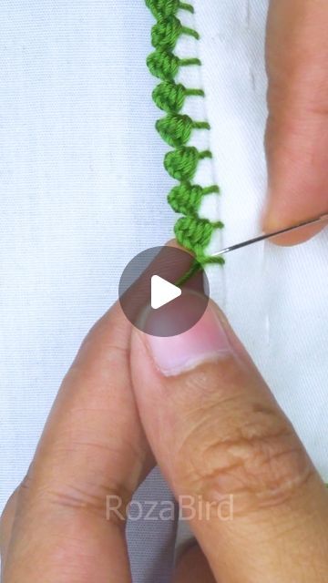 Embroidery Trim Ideas, Embroidery Trim Patterns, Embroidered Edges Ideas, Edge Embroidery Stitches, Embroidery Edge Stitches, Blanket Stitch Tutorial, Embroidery Border, Simple Hand Embroidery Patterns, Embroidery Lessons