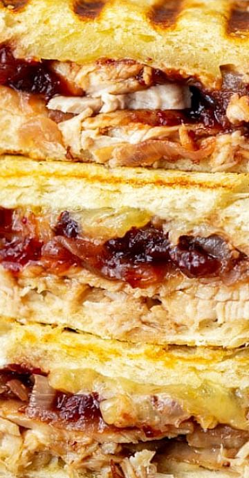 Fall Panini Recipes, Winter Panini Recipes, Turkey Cranberry Panini Recipes, Cranberry Turkey Panini, Thanksgiving Panini Recipes, Panini Sandwiches Turkey, Panini Press Recipes Healthy, Healthy Panini Sandwiches, Panini Sides