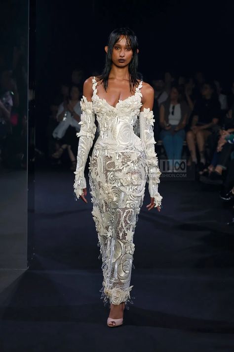 Wiederhoeft collection, Ready To Wear Spring Summer 2025, New York Fashion Week, Runway Look 2024 Runway Fashion, 2025 Runway, New York Fashion Week Runway, Ready To Wear Fashion, Summer 2025, New York Spring, Fashion Runway, Fashion Week Runway, New York Fashion Week