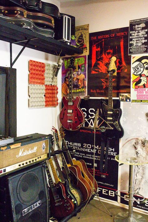 Home Music Rooms, Music Recording, Studio Music, Guitar Room, Music Studio Room, Studio Organization, Home Studio Music, Recorder Music, Studio Room