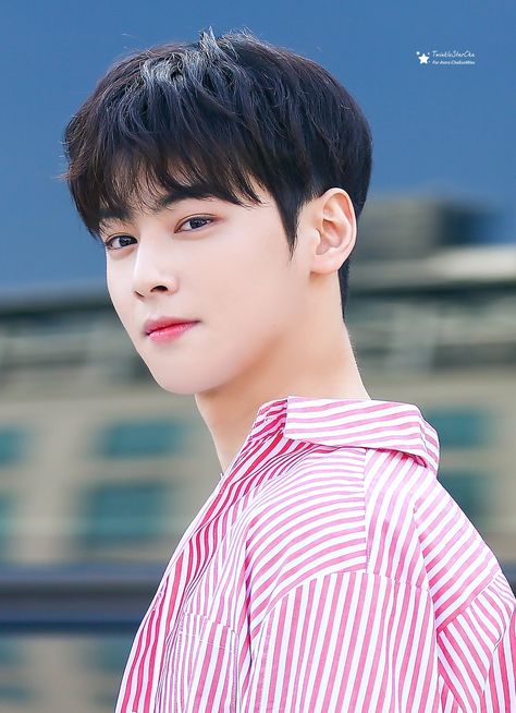 K Pop Haircut Men, 2 Block Haircut Men Korean, Cha Eun Woo Haircut, 2 Block Haircut Men, Korean Two Block Haircut, Bangs Men, Korean Haircut Men, Two Block Cut, Block Haircut