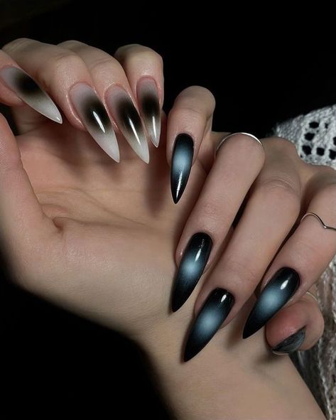 Pretty Poison, Punk Nails, Airbrush Nails, Gothic Nails, Goth Nails, Edgy Nails, Grunge Nails, Kawaii Nails, Dream Nails