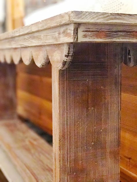 DIY Whitewashed Scalloped Farm Style Bench Raw Wood Furniture, Rustic Entryway Table, Diy Wood Bench, Reclaimed Wood Benches, Charming Cottage, Cottage Gardens, Diy Bench, Wood Windows, Farm Style