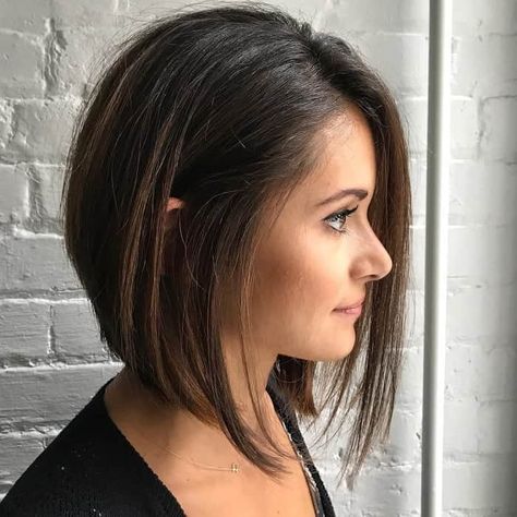 30 Sexiest Angled Bob Hairstyles You Need to Try in 2023 Corte Chanel, Autoimmune Paleo Diet, Trendy Bob, Bob Haircut Ideas, Autoimmune Paleo, Angled Bob, Tutorial Ideas, Ombré Hair, Hairstyle Tutorial