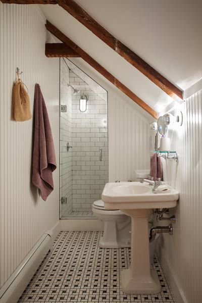 If These Walls Could Talk: An Early-American Cape - This Old House Small Shower Room Ideas, Green Small Bathrooms, Custom Wardrobe Closet, Family Bathroom Design, Outhouse Bathroom Decor, Grey Bathroom Floor, Attic Bedroom Small, Lavatory Design, Cottage Bathroom Ideas