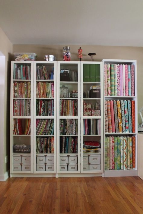 Smashed Peas, Closet Room Organizer, Quilt Room, Ikea Crafts, Sewing Room Inspiration, Sewing Room Storage, Sewing Spaces, Sewing Room Design, Sewing Storage