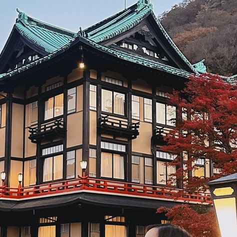 Kim Dao on Instagram: "MORE INFORMATION ⬇️ This hotel has over 100 years of history and is the biggest hotel I’ve ever been to! There are gorgeous Japanese gardens that really give you Spirited Away vibes. Fujiya Hotel in Hakone has had famous guests stay and every room has a unique name. There are a lot of different amenities such as hot springs, swimming pool, museum, all you can drink rooms to relax in, you can spend the whole day exploring here! The restaurants were also excellent! 📍Fujiya Hotel Hakone #hakone #hotel #fujiyahotel #japantravel #japanlife" Hakone, Japanese Gardens, Japanese Hotel, Day Trips From Tokyo, Travel 2024, Unique Name, Can Drink, Japanese Geisha, Design Outdoor