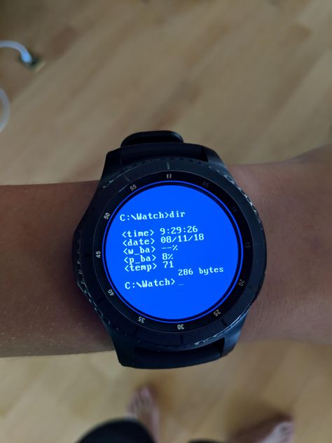 This blue screen watch face for the Samsung Gear S3 https://ift.tt/2nvu4pC Check out Mystikz Gaming https://ift.tt/2tVNFmJ Samsung Watch Faces, Raspberry Projects, Funny Watch, Tech Inspiration, Samsung Watch, Chaotic Academia, Nerd Fashion, Retro Gadgets, Computer Knowledge