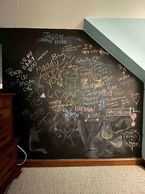 Absolutely adore my chalkboard wall I added to my bedroom! #teenroomdecor #decor #bedroomideas #teengirlbedroomideas Chock Board Wall Ideas, Chalk Wall Bedroom, Chalk Wall Ideas, Chalkboard Bedroom, Chalkboard Paint Wall, Hangout Area, Garage Hangout, Chalkboard Walls, Sleepover Room