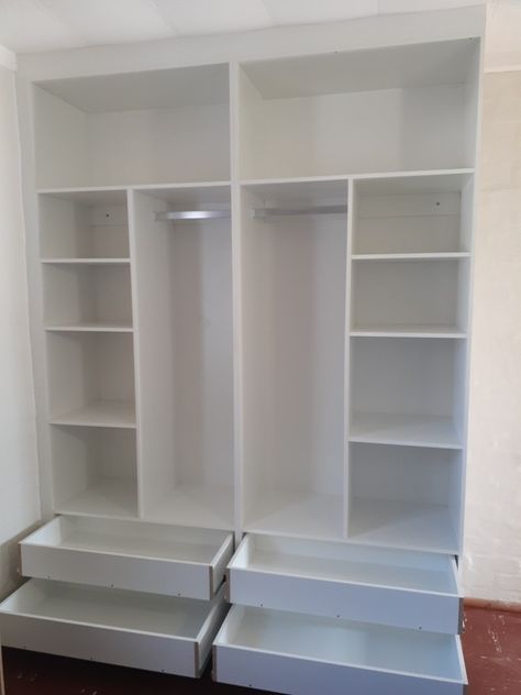 Completed carcass. Doors TBC... Simple Built In Wardrobe Ideas, Wardrobe Carcass Design, Kids Wardrobe Design Modern, Modern Wardrobe Doors, Built In Cupboards Bedroom, Kids Wardrobe Design, Small Kitchen Modular Design, Kids Room Closet, Wardrobe Internal Design