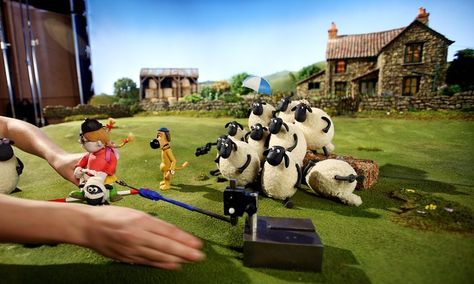 Shaun the Sheep, the television series, in production at Aardman Animations’ studios in Bristol Motion Reference, Nick Park, Mary And Max, Clay Animation, Tiny Worlds, Wallace And Gromit, Aardman Animations, Animation Ideas, Animation Stop Motion