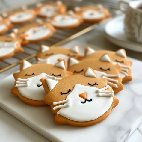 Special Cookies, Cozy Afternoon, Animal Photoshoot, Creative Baking, Cat Cookies, Cat Faces, Homemade Cat, Free Cats, Dog Party