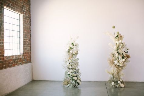 Warehouse Chic Phoenix Wedding Editorial - arraydesignaz.com White Warehouse Wedding, Unique Wedding Alter, Indoor Elopement, White Warehouse, Alter Ideas, Wedding Alter, White Wedding Arch, Beach Wedding Tables, Beautiful Wedding Ceremony