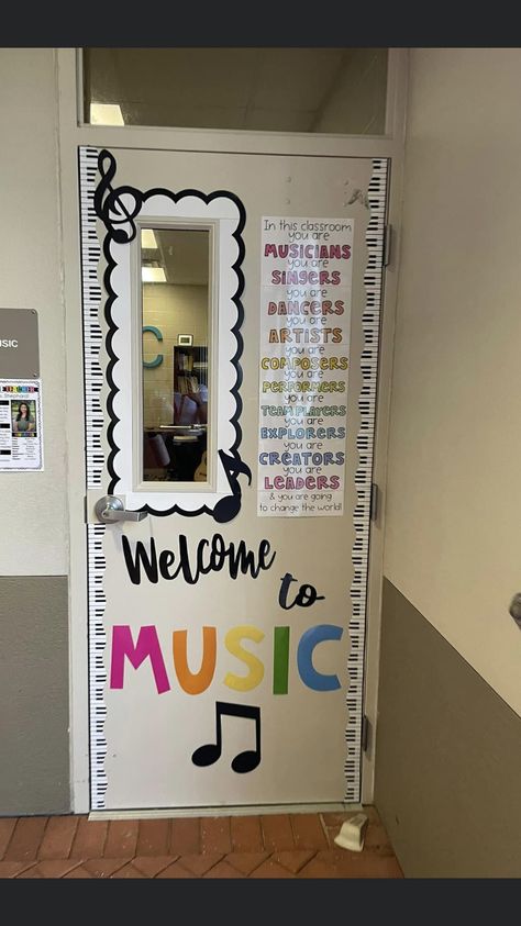 School Music Room Design Ideas, Classroom Music Decor, Music Room Decor Ideas For School, Choir Room Bulletin Board, Music Room Classroom, Fall Music Door Decorations, Music Room Elementary School, School Music Room Decor Ideas, Music Class Decorations