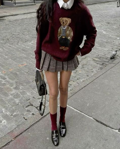 Burgundy Outfit, Estilo Indie, Skandinavian Fashion, Rock Outfit, Ralph Lauren Outfits, 가을 패션, Autumn Outfit, Outfit Inspo Fall, Winter Fashion Outfits