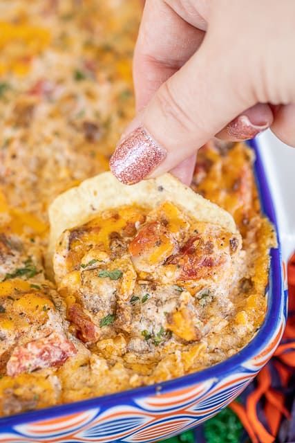 Layered Ranch Taco Dip, Appetizers Using Hamburger Meat, Game Day Ideas Football, Hor Derves Appetizers Parties Holidays, Warm Taco Dip, Chile Cheese Dip, Taco Dip With Ground Beef, Hissy Fit Dip, Barbecue Appetizers