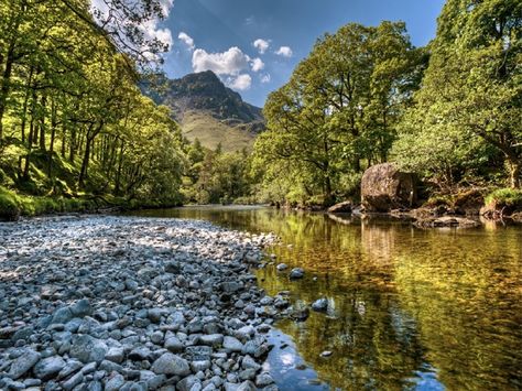 Explore Valleys in Keswick, the Lake District - Borrowdale Lake District Aesthetic, Keswick Lake District, Vision 2023, Dry Stone Wall, Nature Scenery, The Lake District, Bramble, The Ruins, English Countryside