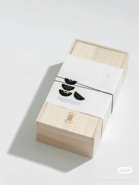 Tea Package, Wood Packaging, Wooden Packaging, Japanese Packaging, Metal Printing, Packaging Label Design, Fruit Packaging, Creative Package Design, Small Business Packaging Ideas