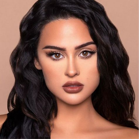 Christen Dominique on Snapchat Christen Dominique, Editing Styles, Latina Baddie, Dominique Cosmetics, Arabic Makeup, Perfect People, Stay Humble, Perfect Date, Baddie Makeup