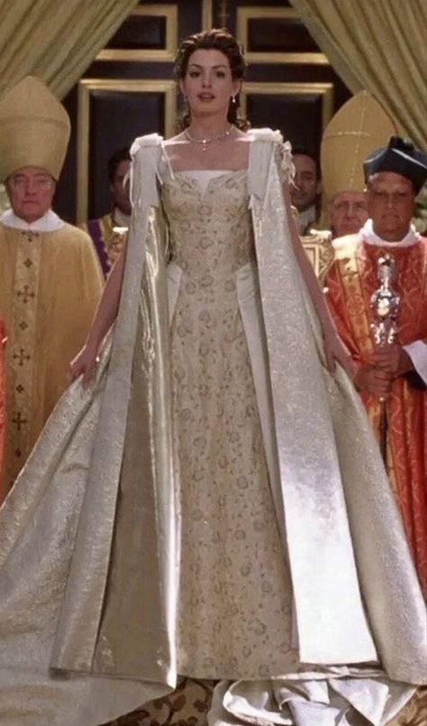 Princess Diaries Coronation Gown, Princess Coronation Gown, Princess Diaries Dress Gowns, Vintage Wedding Gown Victorian, The Princess Diaries Dress, Fantasy Coronation Gown, Royal Coronation Gown, Princess Diaries Wedding Dress, Royalty Dresses Gowns