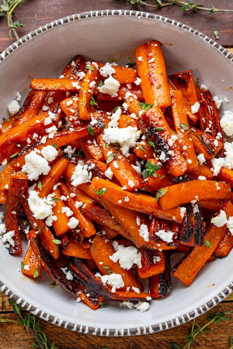 Honey Balsamic Roasted Carrots Balsamic Roasted Carrots, Healthy Delicious Dinner, Carrots Recipes, Balsamic Glazed Carrots, Balsamic Carrots, Balsamic Carrots Roasted, Roast Carrots, Honey Carrots, Balsamic Sauce