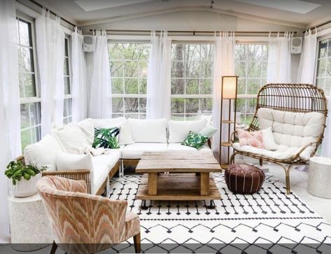 Indoor Sunroom Furniture, Sunroom Layout, Sunroom Seating, Small Sunroom Ideas, Sunroom Inspiration, Indoor Sunroom, Sunroom Living Room, Sunroom Makeover, Sunroom Remodel