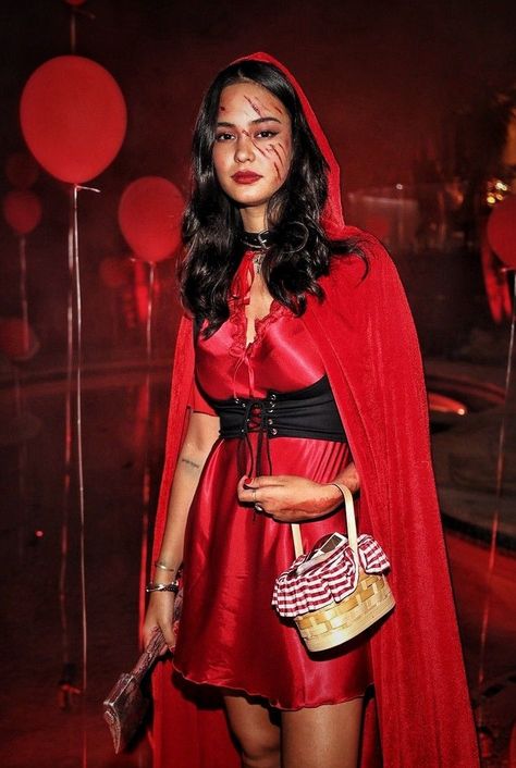 Halloween Costumes Red Dress, Female Halloween Costume Ideas, Female Costume Ideas, Red Dress Halloween Costume Ideas, Female Halloween Costumes, Red Halloween Costumes, Different Halloween Costumes, Halloween Capes, Classy Halloween Costumes