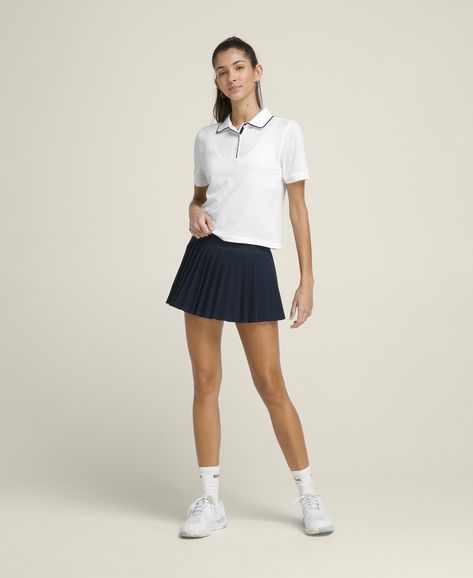 Polo Outfits For Women, Womens Tennis Fashion, Sweater Construction, Wilson Sporting Goods, Polo Shirt Outfits, Polo Outfit, Tennis Outfit Women, Tennis Tops, Seamless Top