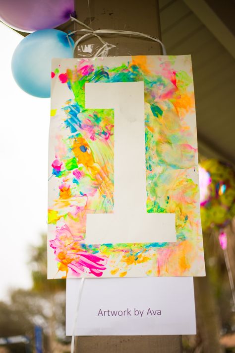 Personalize Baby's First Birthday Party by displaying a finger painting masterpiece created by the birthday child 1st Birthday Crafts For Babies, Diy First Birthday Decorations, Birthday Artwork, Music Note Party, Cracker Cake, Animal Cracker, Finger Paint, Birthday Activities, 1st Birthday Decorations