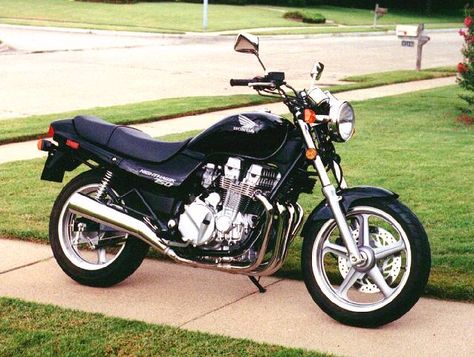 The Honda Nighthawk 750 (discontinued 2003) represented the style and many of the features I desire in a motorcycle. Cb750 Nighthawk, Honda Nighthawk, Honda 750, Cafe Bike, Japanese Motorcycle, Honda Bikes, Cb 750, Honda Cb750, Biker Love