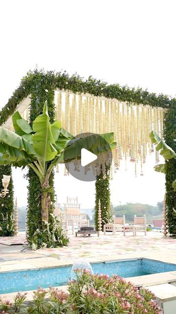 Mandap Design Outdoor, Poolside Mandap Decor, Green Mandap Decor, Chori Decoration Wedding, Hanging Mandap, Green Mandap, Wedding Mandap Decoration, Vidhi Mandap, Mandir Decor