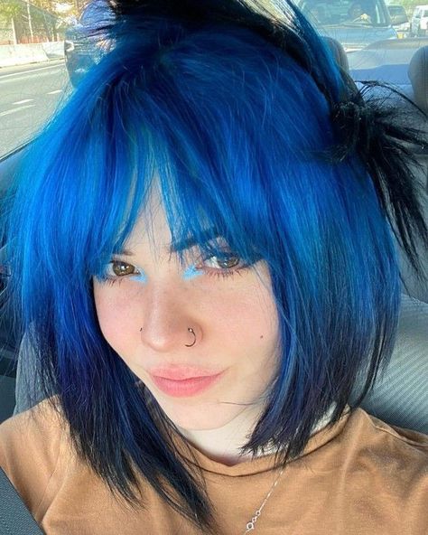 Aqua Hair Color, Extreme Hair Colors, Bright Blue Hair, Short Blue Hair, Dyed Hair Blue, Blue Black Hair, Arctic Fox Hair Color, Aqua Hair, Semi Permanent Hair Color