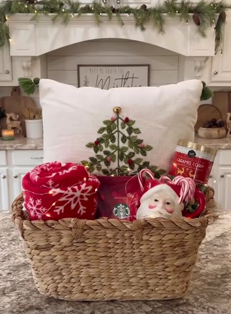 Scentsy Christmas Gift Basket Ideas, Gift Baskets For Christmas, Baskets For Christmas, Burl Ives, Fundraiser Baskets, Girly Christmas Gifts, Homemade Gift Baskets, Christmas Gift Baskets Diy, Christmas Gift Hampers