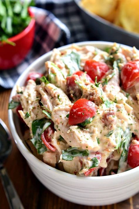 BLT Chicken Salad Gluten Free Chicken Salad Recipe, Gluten Free Chicken Salad, Blt Chicken Salad, Creamy Chicken Salad, Blt Chicken, Best Chicken Salad Recipe, Chicken Blt, Bucket Ideas, Chicken Salad Recipe