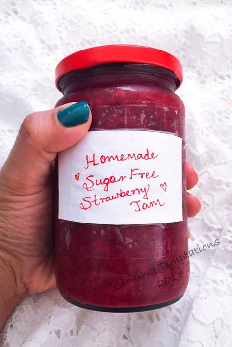 Homemade Strawberry Jam No Sugar, Sugar Free Jam Recipes, Sugar Free Strawberry Jam, Sugar Free Jam, Strawberry Jam Recipe, Jam Recipes Homemade, Freezer Jam, Sugar Free Cookies, Sugar Free Low Carb