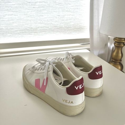 Veja Campo Sneaker, White, Pink, & Red Pink Veja Sneakers Outfit, Veja Aesthetic, Pink Veja, Veja Sneakers Outfit, Tenis Veja, Shoes Veja, Preppy Outfits For School, Veja Shoes, Everyday Shoe