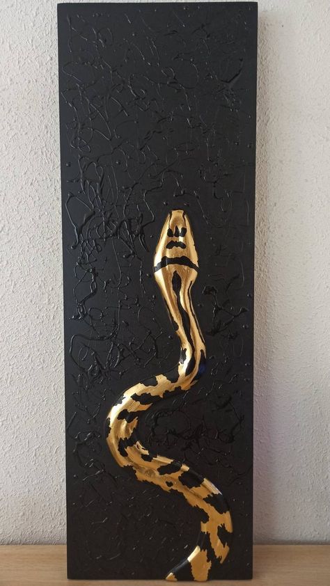 Painting With 3d Elements, Acrylic Snake Painting, Plaster Cloth Art, Black And Golden Painting, 3 D Painting Ideas, Snake Canvas Painting, Art That Sells, Snake Art Painting, Snake Painting Acrylics