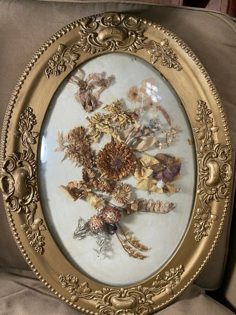 Superb Oval Antique Victorian Dried Floral Arrangement In Gold Tone Frame | eBay #InteriorInspo #of #Outdoor #HomeDecorating #Exploring #Charm #Kitchens #Decor #the #HomeIdeas #Timeless #Home #Vintage Antique Interior Design Bedroom, Antique Witchy Bedroom, Oval Floral Arrangement, Antique Apartment Decor Vintage, Victorian Inspired Decor, Antique Furniture Aesthetic, Antique Room Decor Vintage, Moody Antique Decor, Antique Bedroom Ideas Victorian