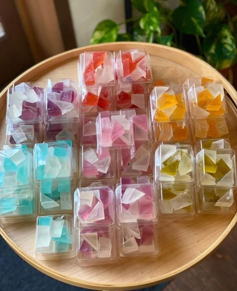 Crystal Treats, Jelly Store, Japanese Pastries, Resep Smoothie, Handmade Soap Recipes, Chocolate Recipes Homemade, Candy Crystals, Gelatin Dessert, Crystal Candy