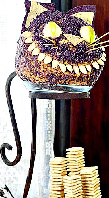 Cheshire Cat Cheese Ball ❊ Ethereal Birthday, Steampunk Decorations, Halloween Eats, Holiday Recipies, Witches Tea, Cat Themed Parties, Halloween Party Appetizers, Halloween Foods, Autumn Food